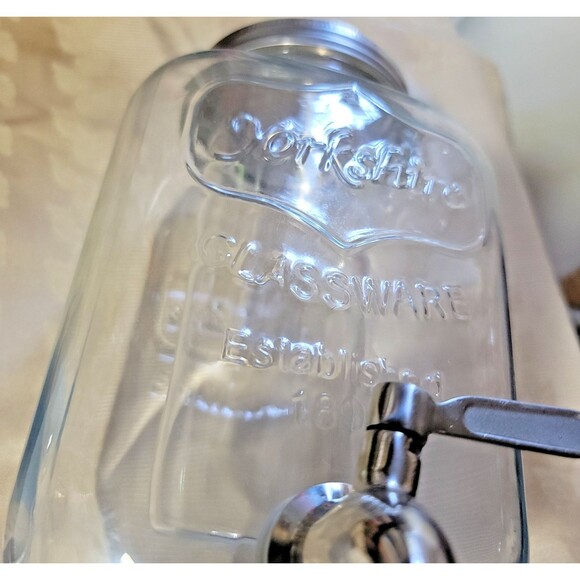 Yorkshire Glassware 2 Gal Cold Beverage Dispenser with Spigot & Center Ice Block - Picture 8 of 15